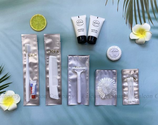 2 Bộ amenities trắng đóng túi màng nhôm 1-2sao