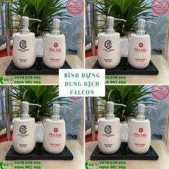 Bình đựng sữa tắm dầu gội trong phòng tắm khách sạn