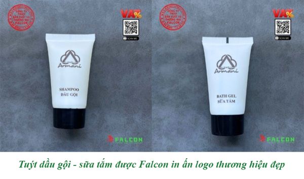 Combo dầu gội sữa tắm được Falcon in ấn logo thương hiệu
