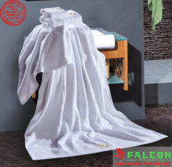 khăn tắm chất lượng cao cấp trong phòng tắm