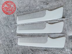 Lược chải tóc có chất liệu nhựa dẻo dai, chắc chắn