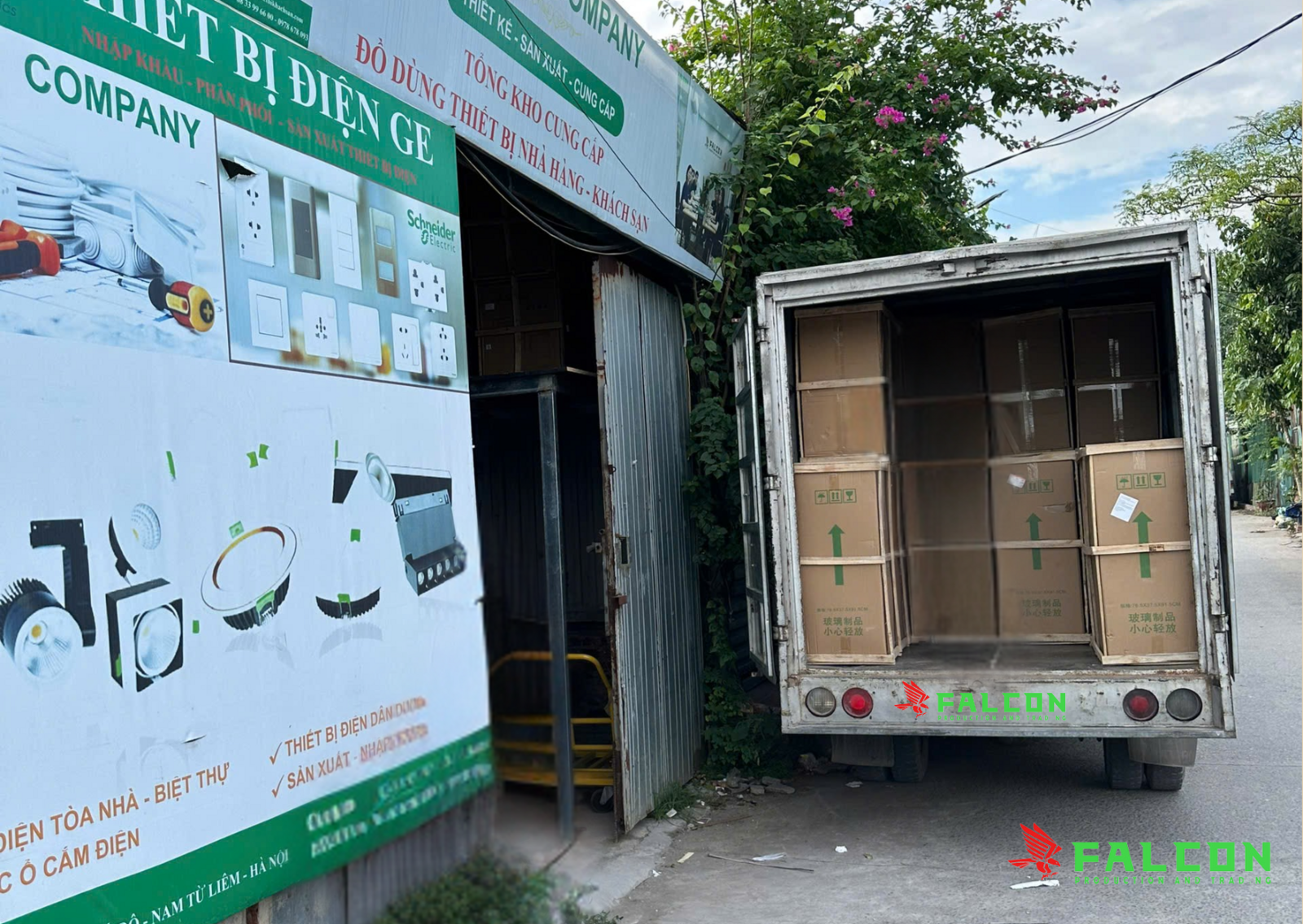 tổng kho công ty falcon